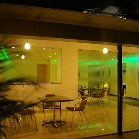 Roseline Suites Бангалор Екстериор снимка