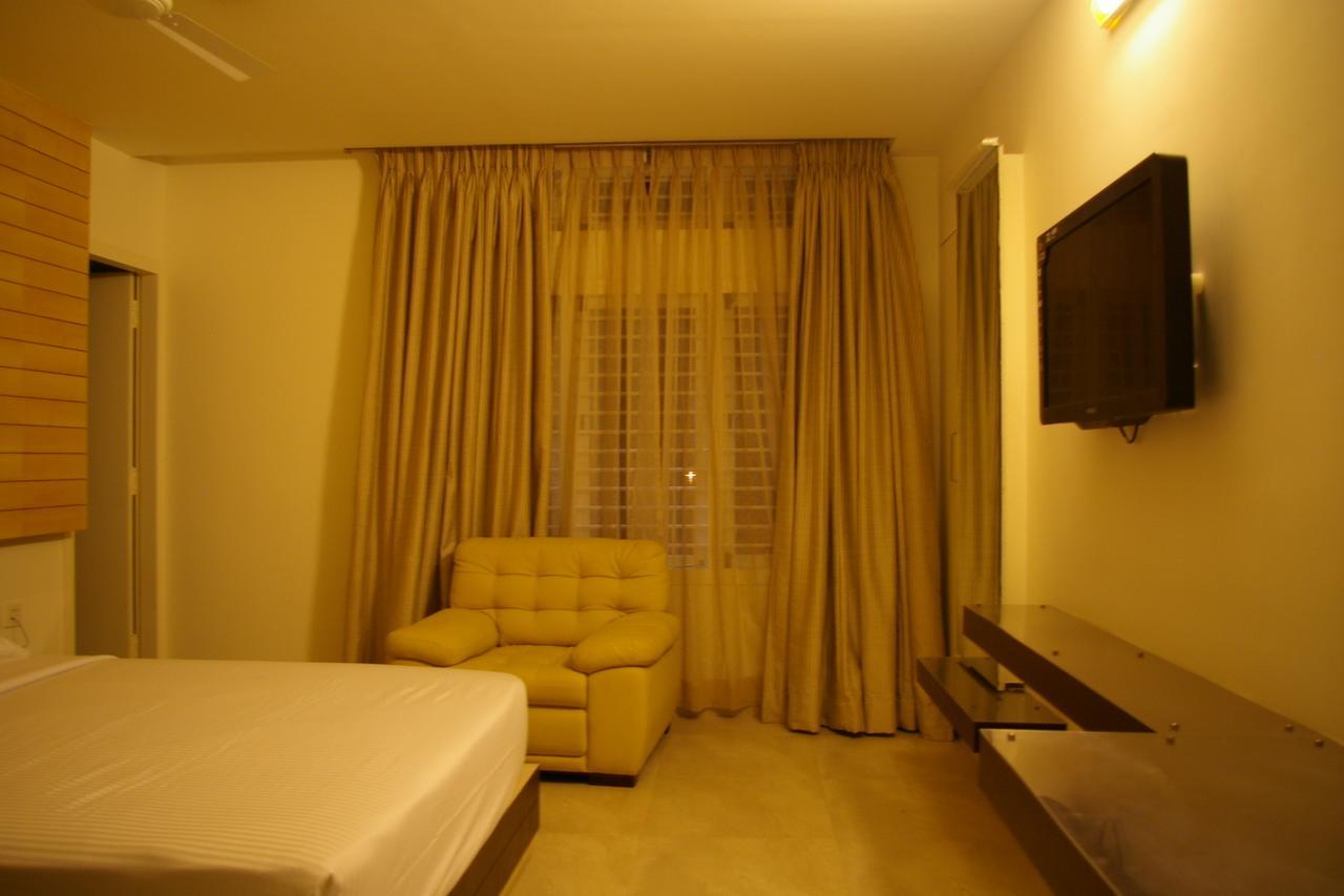 Roseline Suites Бангалор Екстериор снимка