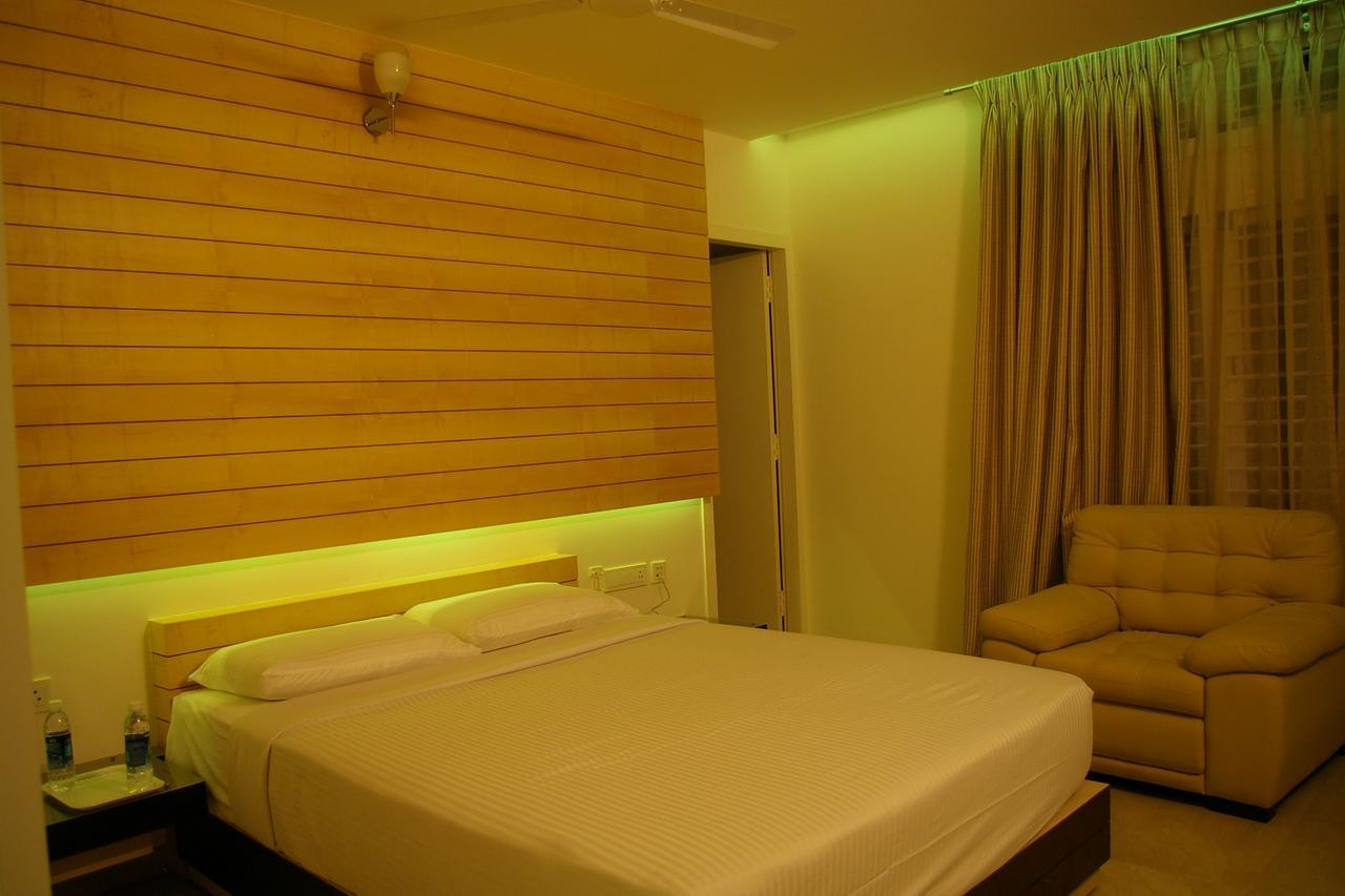 Roseline Suites Бангалор Екстериор снимка